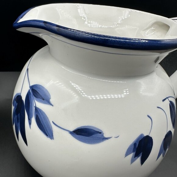 Vtg Blue Tulip Pitcher Home by Target Cottagecore Shabby Chic Farmhouse Kitchen - Picture 13 of 16